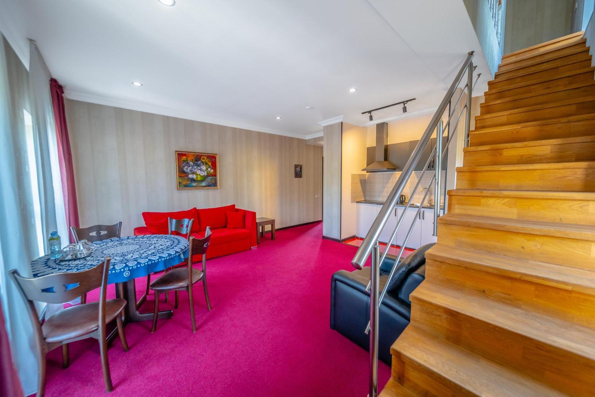 Kopala Tskneti Hotel Tsqnet'i Extérieur photo