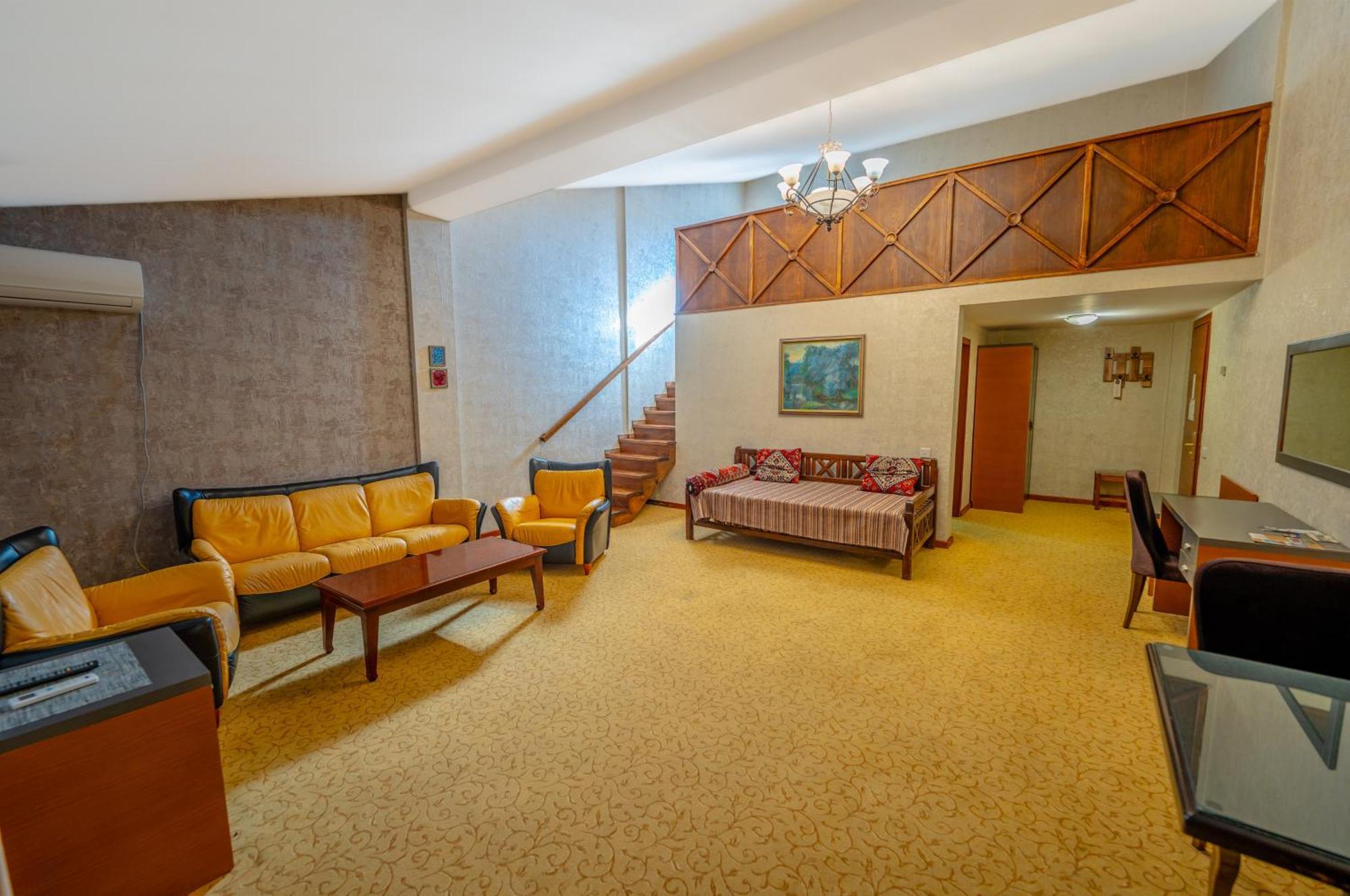 Kopala Tskneti Hotel Tsqnet'i Extérieur photo